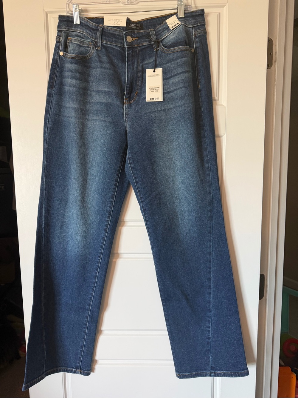 Judy Blue Mid-Rise Straight Leg Jeans